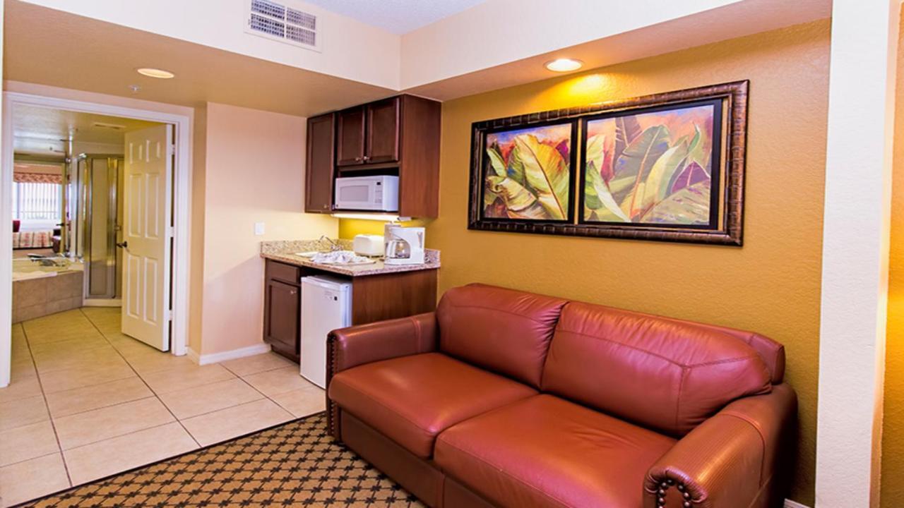 Williamsburg Stunning Condo Near Universal Studios מראה חיצוני תמונה